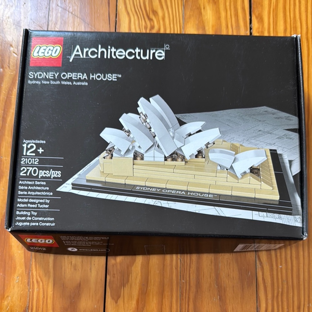 LEGO Architecture Sydney Opera House Set